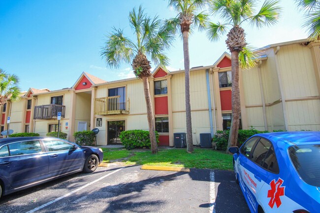 Foto del edificio - Cozy 2 BD/ 2 BA Apartment in Palm Bay! Was...