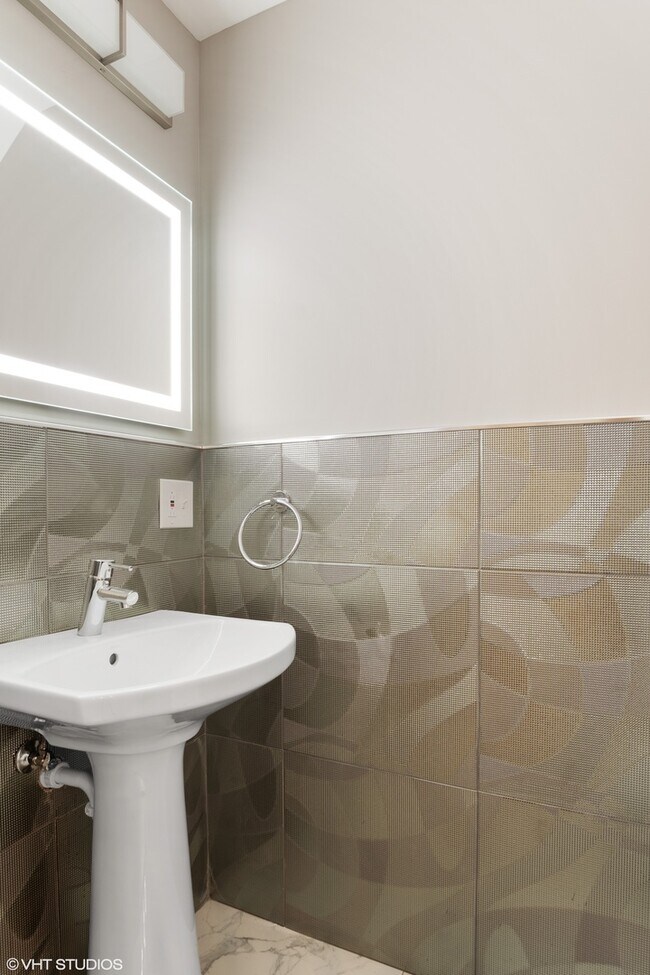 Foto del edificio - 608 W Arlington Pl
