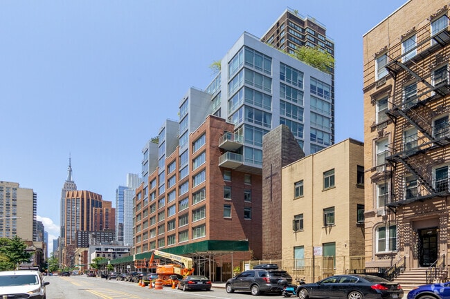 Building Photo - 303 Residences