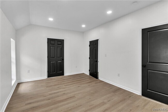 Foto del edificio - 545 Niagara St