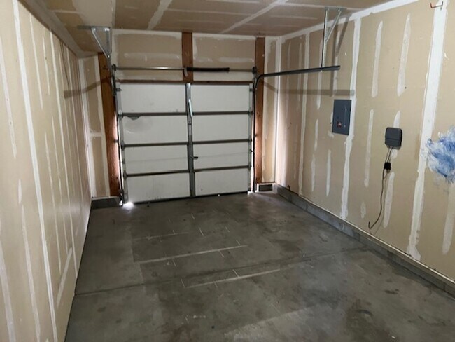 Foto del edificio - Beautiful Single-Family Home for Rent in Springville!