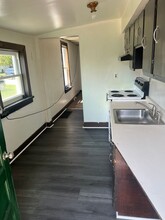 Building Photo - 319 W Diamond St