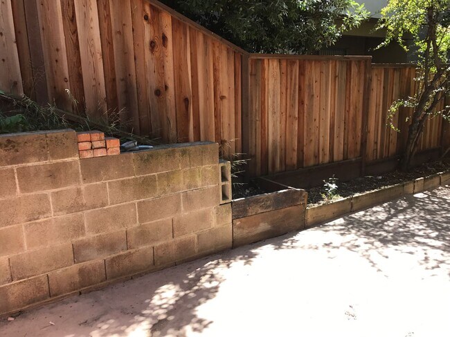 Building Photo - 3235 Glendora Drive