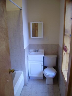 Foto del edificio - 327 E 108th St