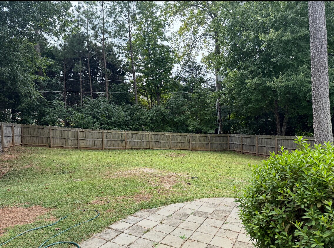 Private, fenced backyard. - 2801 Briar Ridge Dr