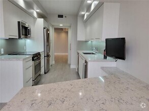Building Photo - 20281 E Country Club Dr