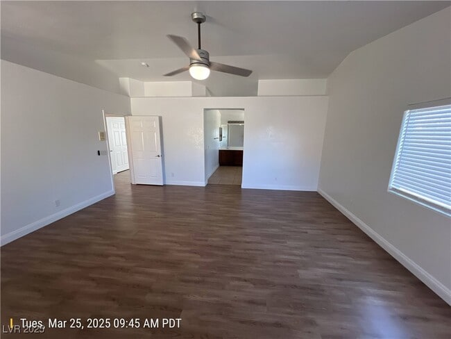 Building Photo - 549 Halloran Springs Rd