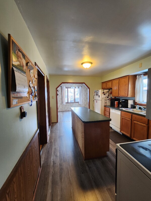 Foto del edificio - 5625 Tower Ave