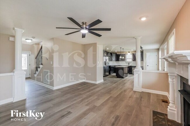 Foto del edificio - 3765 Windhaven Dr