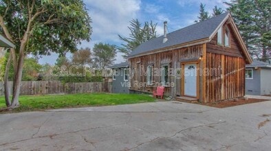 Building Photo - 1420 Munras Ave