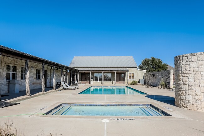 Piscina - Chisholm Springs