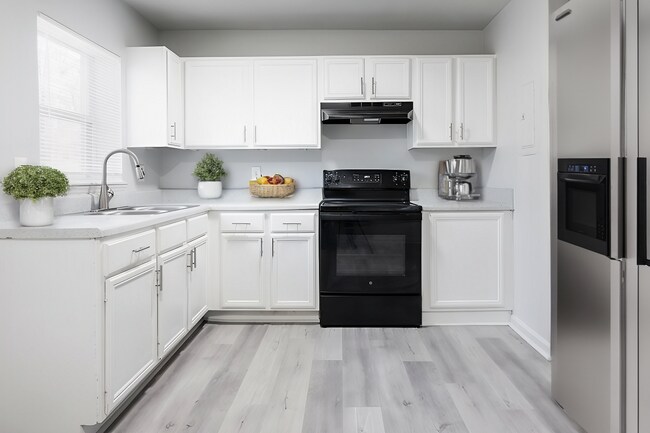 Foto del interior - Crestview Gardens