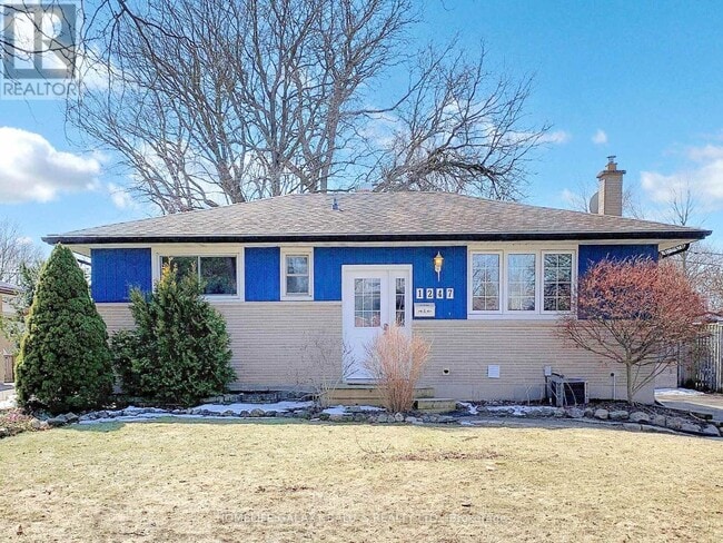 Building Photo - 1247 Kaladar Dr