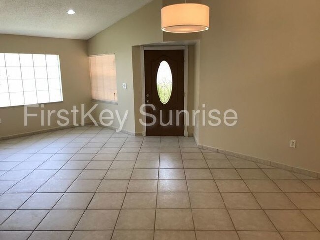 Building Photo - 17691 SW 4th Ct