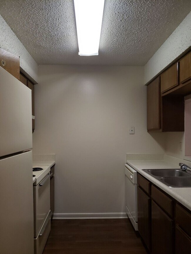 Foto del edificio - 1 Bedroom, 1.5 Bath Townhouse