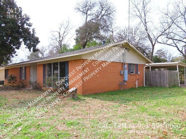 Building Photo - 2417 Oak Crest Dr