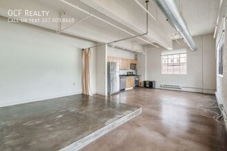 Building Photo - 412 S 13th St