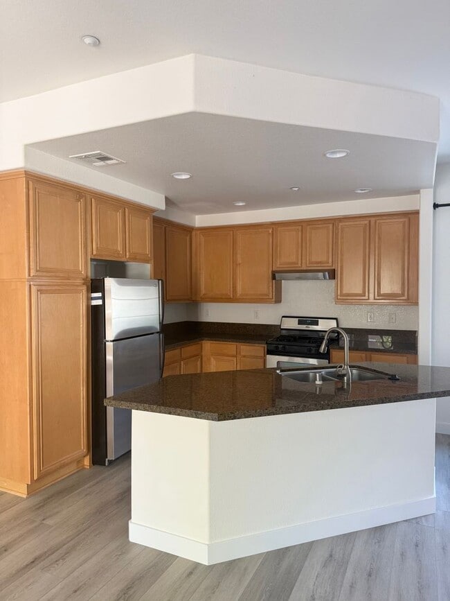 Building Photo - 2715 Escala Cir