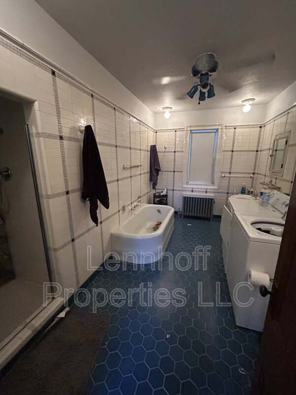 Building Photo - 308 Pawtucket St