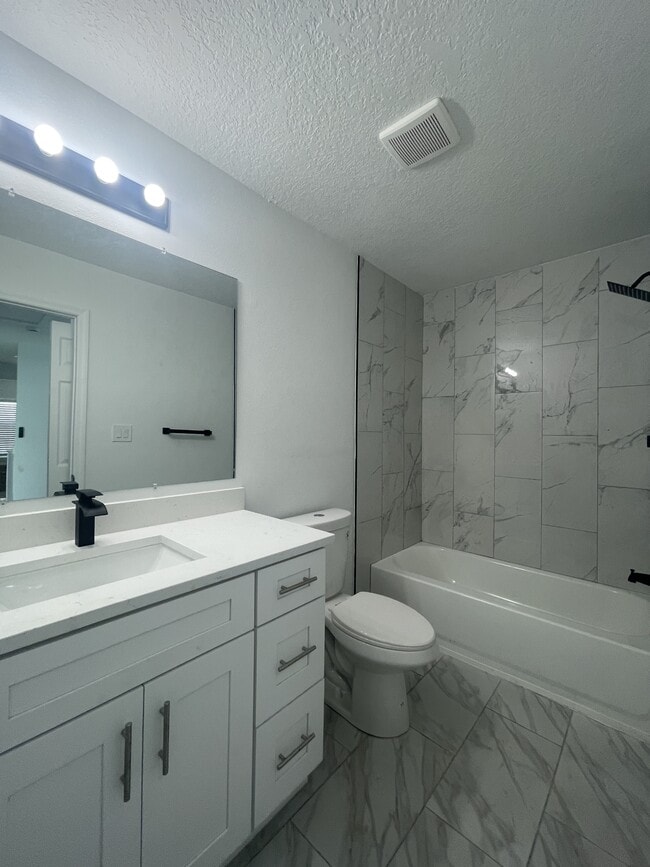 Building Photo - 4359 Cassius St