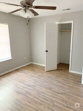 Building Photo - 808 Edmondson St