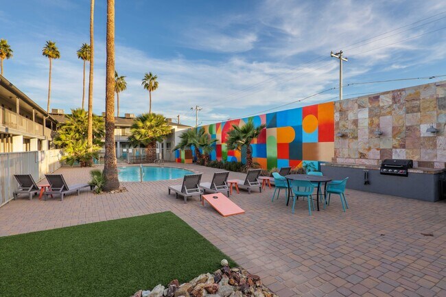 Foto del edificio - 1333 E Thomas Rd