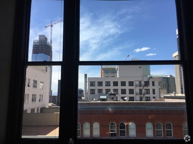 Building Photo - 720 16th St