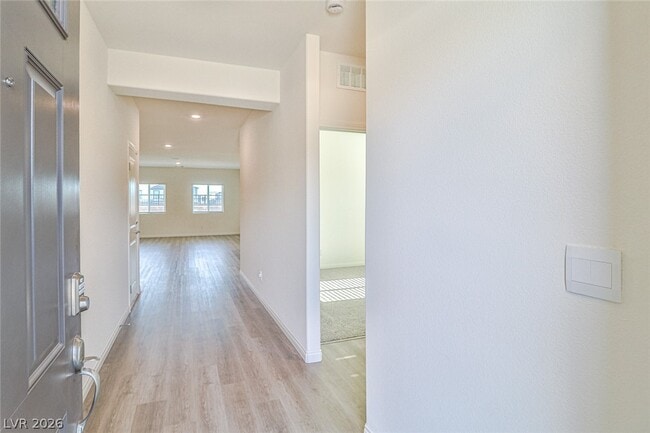 Foto del edificio - 7476 Crystal Harbor Ave