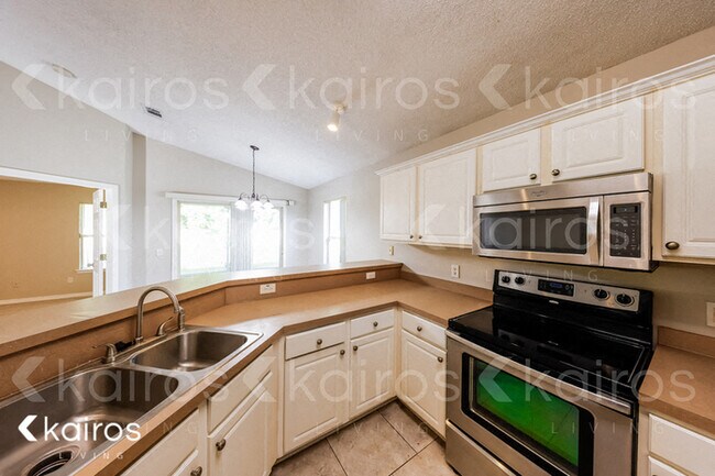 Foto del edificio - 225 Leebeck Cir