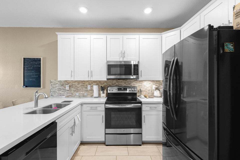 Primary Photo - 13044 Anthorne Ln
