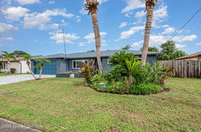 Building Photo - 986 Sycamore Dr