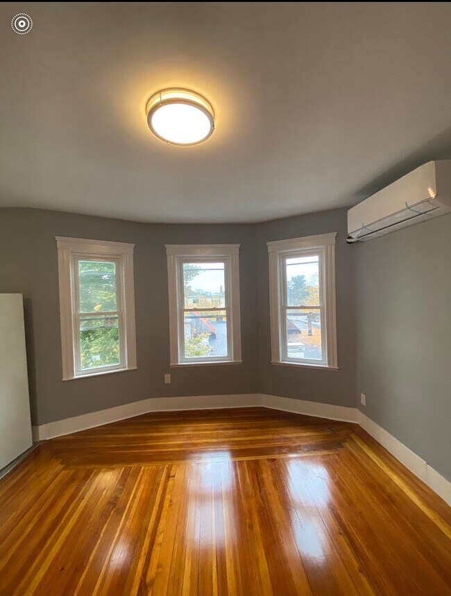 Foto del edificio - 11 Dudley St