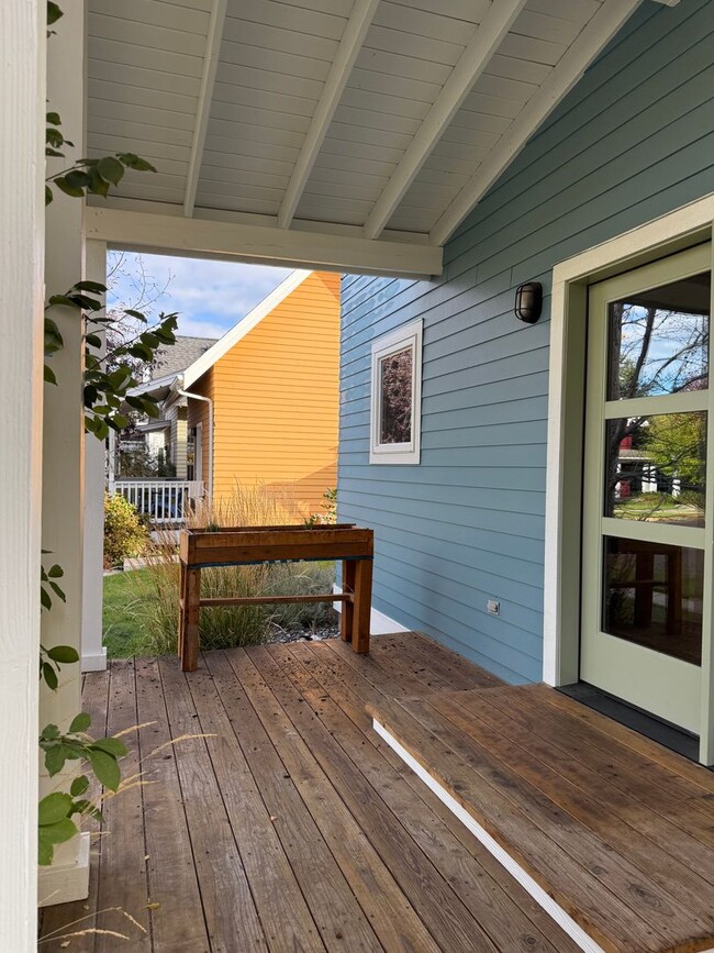 Building Photo - Single Family Home for Rent in the Valley ...