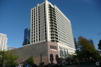 Building Photo - 1255 S State St