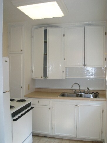 Foto del edificio - 118 S Waccamaw Ave