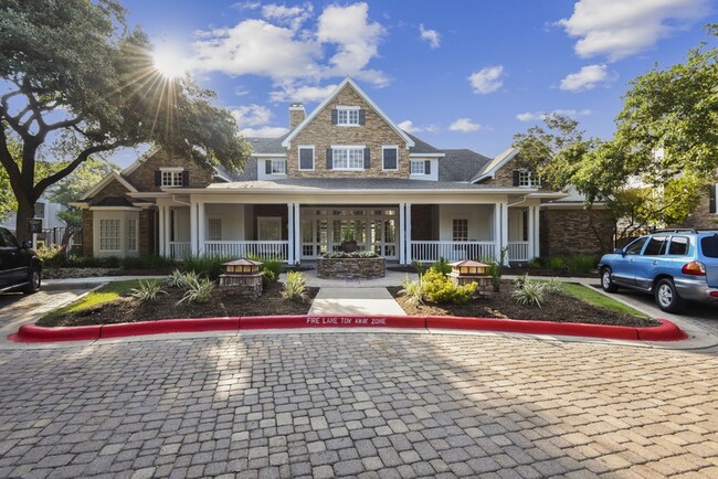 Interior Photo - Lantower Round Rock