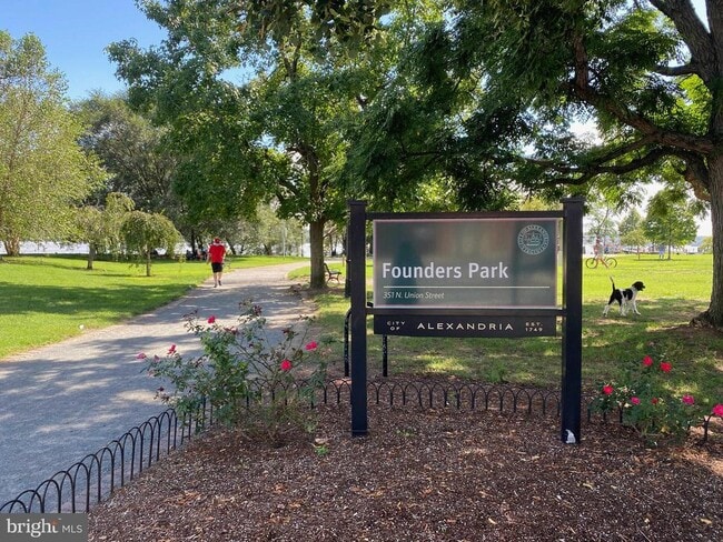 Building Photo - 310 Prince St