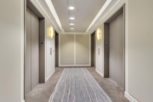 Foto del edificio - 150 E Robinson St