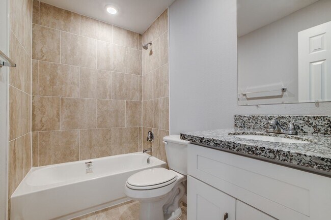Foto del edificio - 5705 Breland St