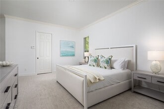 Building Photo - 155 1st Ave S