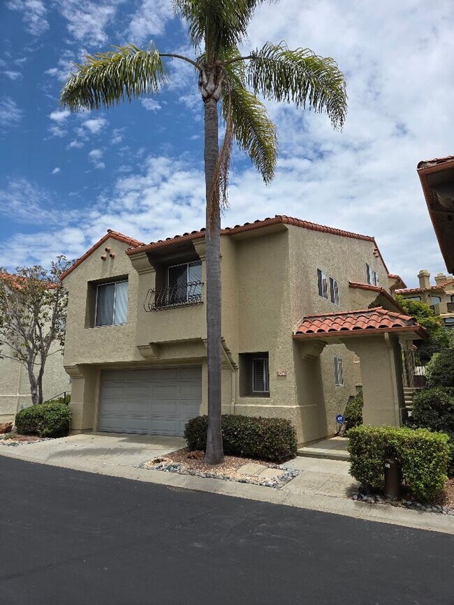 Foto del edificio - Spacious La Jolla Home in Gated Community