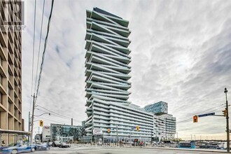 Building Photo - 15-3315 Queens Quay E