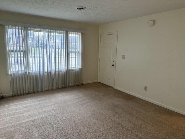 Building Photo - 1131 Mt Rushmore Way