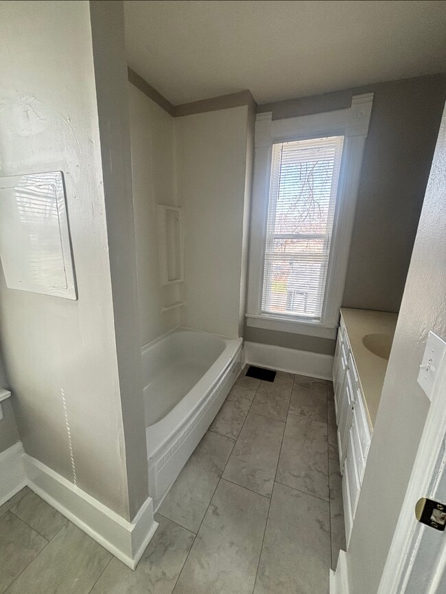 Foto del edificio - 2004 Latham St