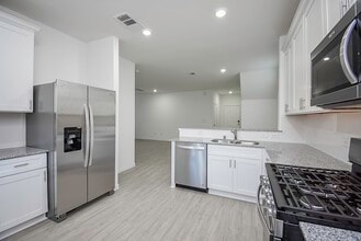 Building Photo - 23407 Honey Spade Rd