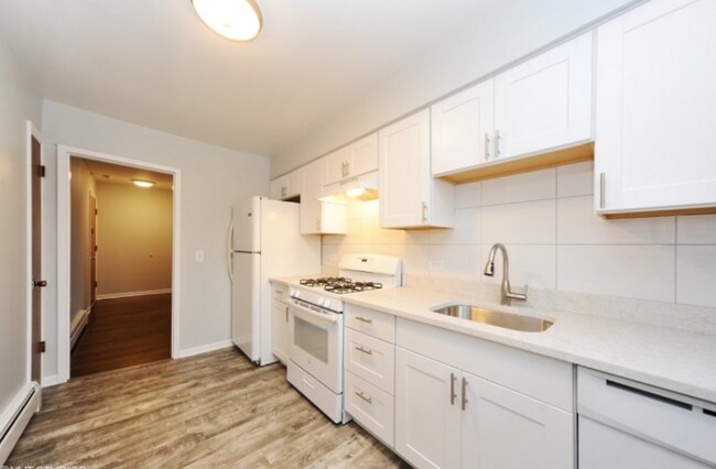 Foto del edificio - 951-951 Waukegan Rd