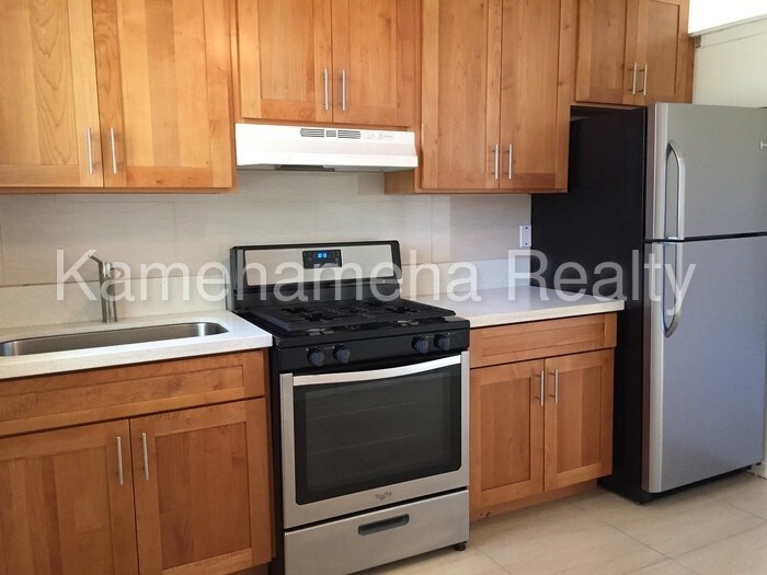 Primary Photo - 432 Pau St