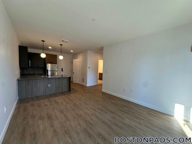 Building Photo - 199 Gardner St