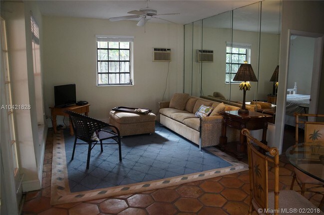 Foto del edificio - 916 SE 12th St