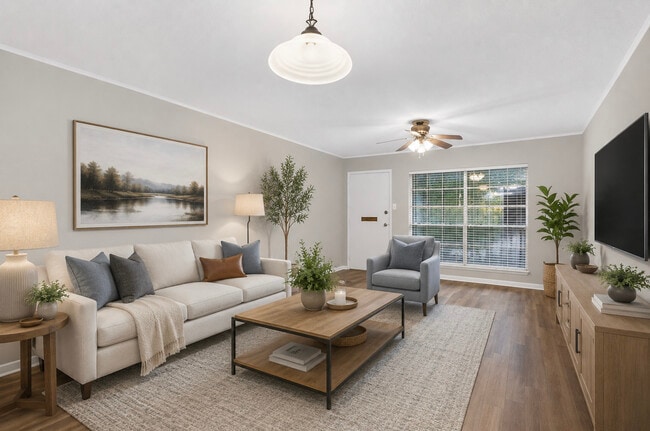 Building Photo - The Melrose Apartments